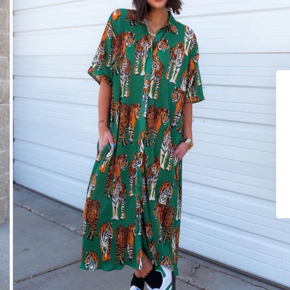 So Far So Good Oversized Plissé Dress in Tiger Tales